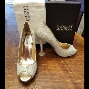 Badgley Mischka Kassidy Platino Heels